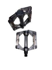 BİSİKLET PLATFORM PEDAL ÇİVİLİ TRANSPARAN SİYAH ŞEFFAF
